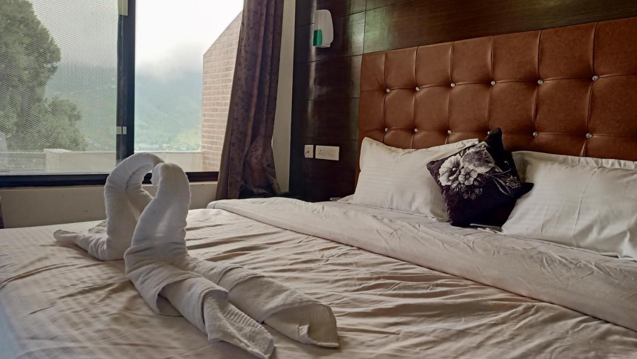 Hotel 7 Heights ムスーリー エクステリア 写真